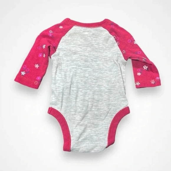 4/$20 Old Navy Floral Print  Gray Onesie - Picture 3 of 4